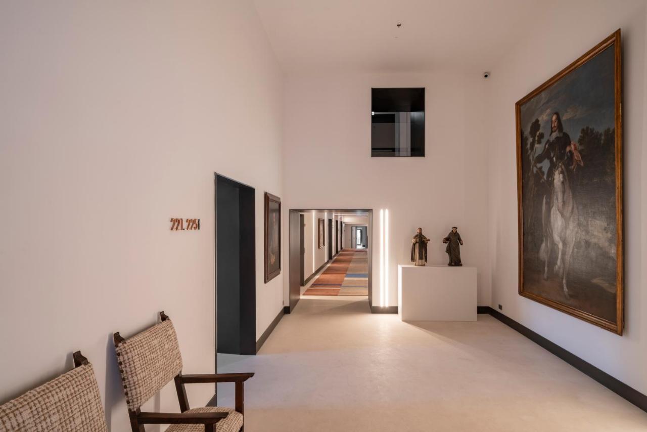 Parador De Turismo De León Exteriér fotografie Interior of the museum